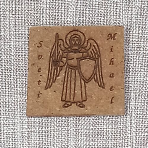Drveni magnet manji - Sv. Mihael