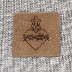 Drveni magnet manji - Srce Isusovo