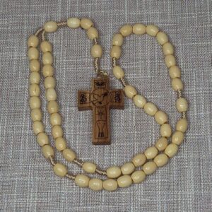 Drvena krunica posvećena Vukovaru - model 2 - svijetla