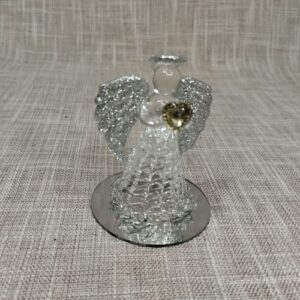 Stakleni anđeo sa srcem - srebrni