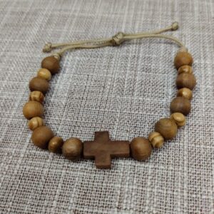 Narukvica nizana s križem - maslina