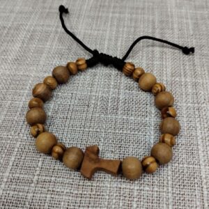 Narukvica nizana s tau križem - maslina