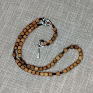 Gospina krunica s medaljicom Sv. Carla Acutisa - maslina