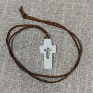 Ogrlica s kamenim raspelom - model 1